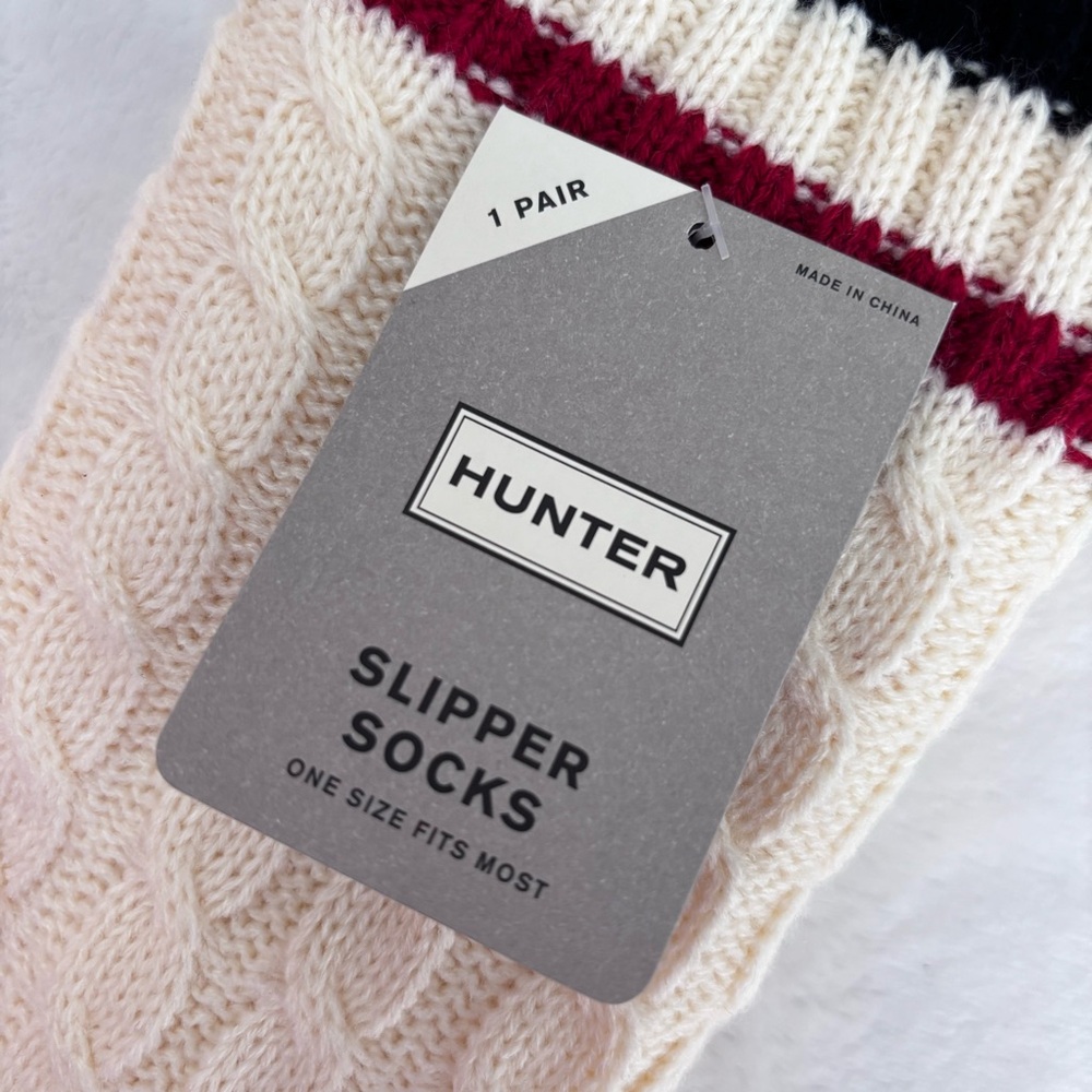 HUNTER Warm Sherpa-Lined Cable Knit Non-Slip Slipper Socks--One Size - Picture 5 of 14